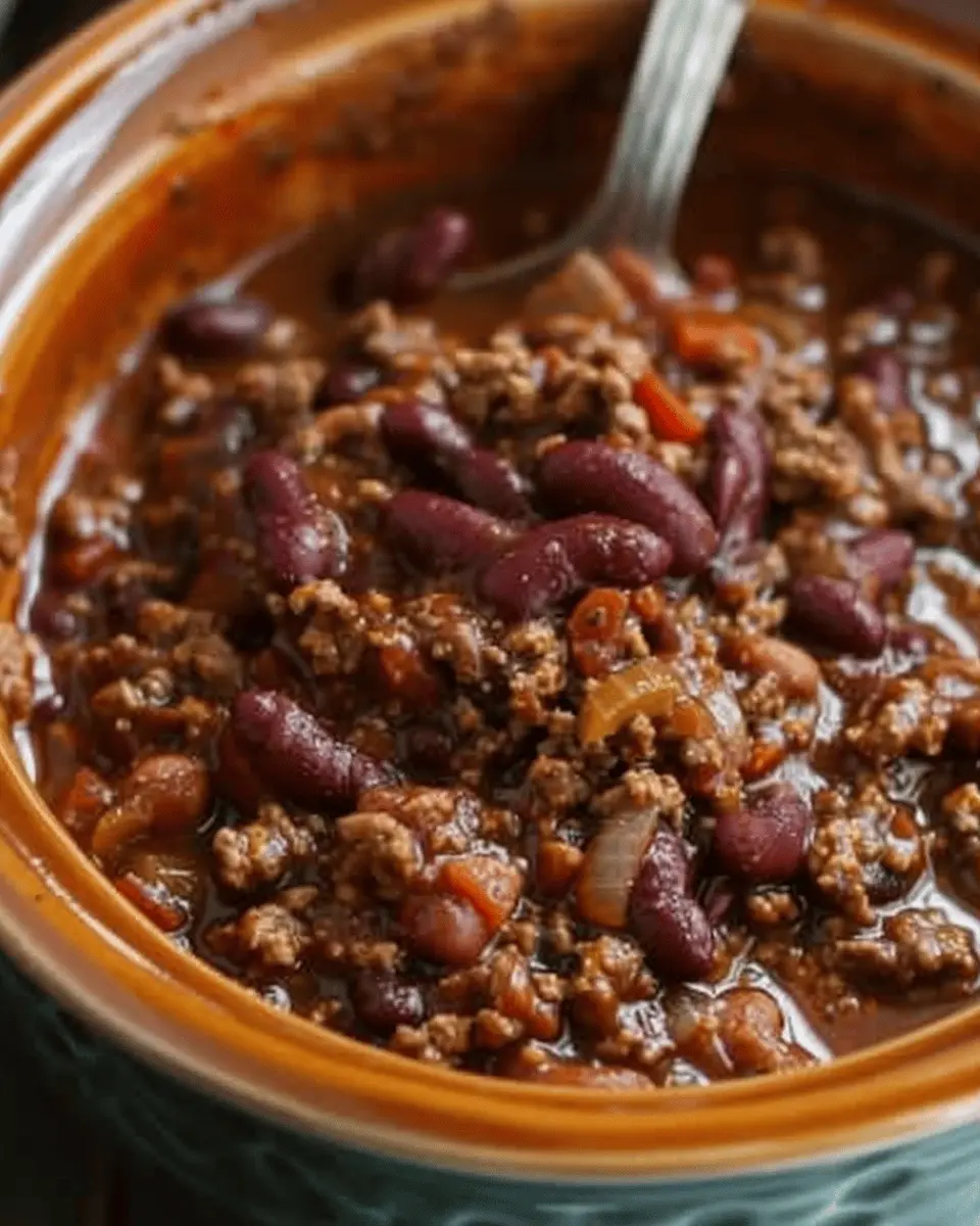 Classic Slow Cooker Chili Recipe: Indulgent Turkey Bacon Twist